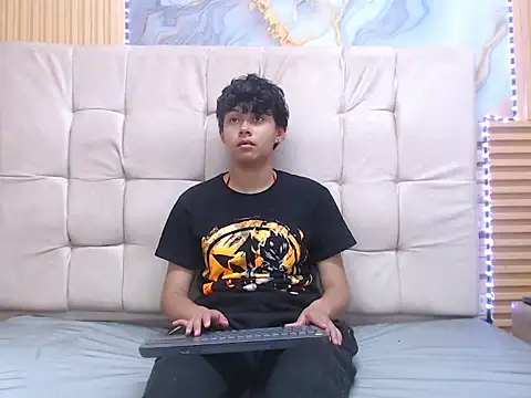 Snapshot of mauren_icarus chatting on March 2026 07:51:02 PM mauren icarus online show from March 2026 07:51:02 PM