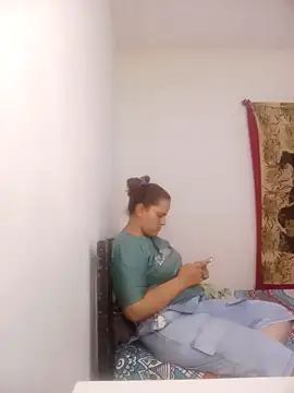 Snapshot of antonelared18 chatting on April 2026 02:05:02 AM antonelared18 online show from April 2026 02:05:02 AM