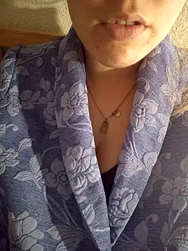 Snapshot of kitsuneniki chatting on March 2026 10:25:01 PM kitsuneniki online show from March 2026 10:25:01 PM