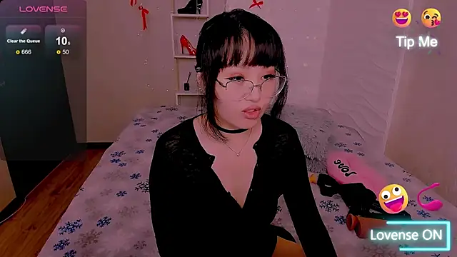 Snapshot of Akiko_Yun chatting on June 2026 12:41:02 AM Akiko Yun online show from June 2026 12:41:02 AM