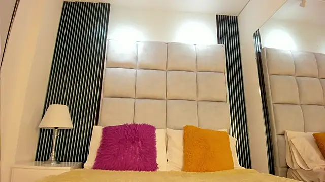 Snapshot of Amelie_Fabulous_ chatting on March 2026 12:00:01 PM Amelie Fabulous online show from March 2026 12:00:01 PM