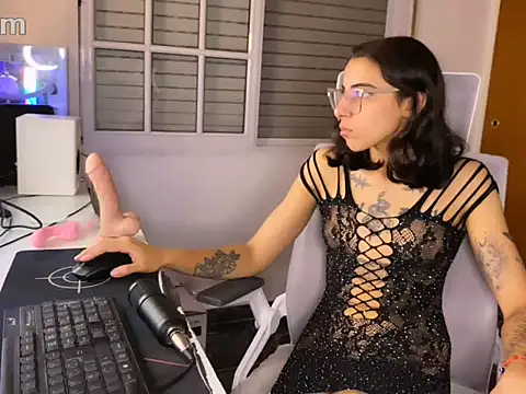 Poison Ivy 29 online show from March 2026 02:33:02 AM