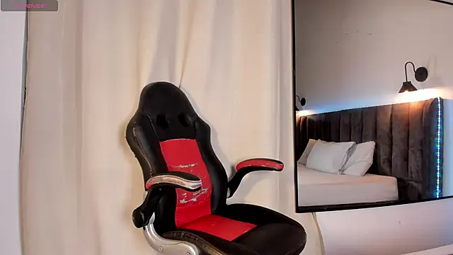 Snapshot of selena__smith1 chatting on March 2026 06:19:02 AM selena smith1 online show from March 2026 06:19:02 AM