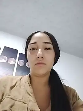 Snapshot of isabellaHill2 chatting on March 2026 04:29:01 AM isabellaHill2 online show from March 2026 04:29:01 AM