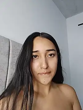 Snapshot of isabellaHill2 chatting on April 2026 04:13:02 AM isabellaHill2 online show from April 2026 04:13:02 AM