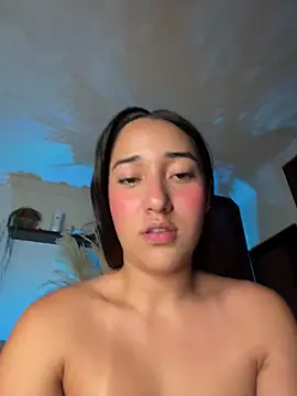 Snapshot of isabellaHill2 chatting on April 2026 07:45:01 AM isabellaHill2 online show from April 2026 07:45:01 AM