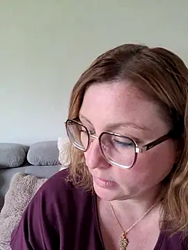 Snapshot of duotroublant chatting on April 2026 01:20:01 PM duotroublant online show from April 2026 01:20:01 PM