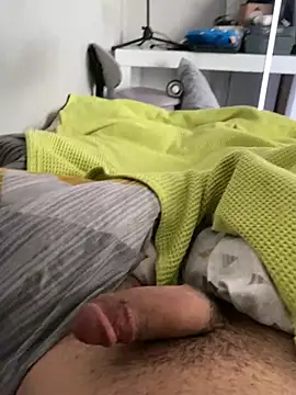 hardboii00 online show from April 2026 04:13:02 AM