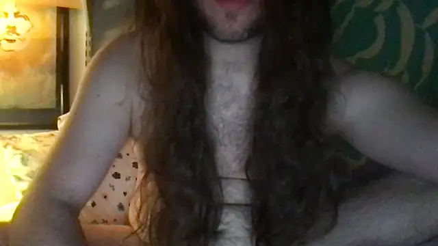 Snapshot of longghairboii chatting on March 2026 01:22:01 AM longghairboii online show from March 2026 01:22:01 AM