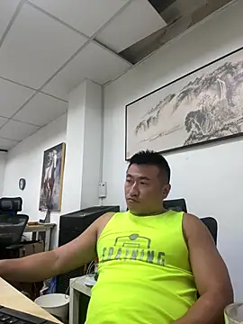 Snapshot of Cunzhangshibage02 chatting on April 2026 11:43:02 PM Cunzhangshibage02 online show from April 2026 11:43:02 PM