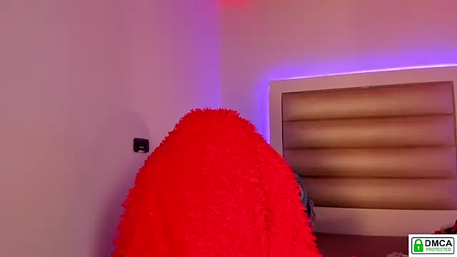 Snapshot of Layra_vega_ chatting on April 2026 08:10:02 PM Layra vega online show from April 2026 08:10:02 PM