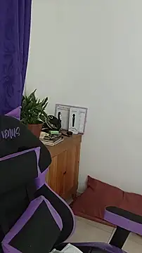 Snapshot of La-venus chatting on March 2026 04:27:02 AM La-venus online show from March 2026 04:27:02 AM