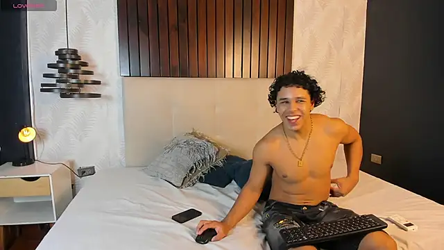 Couple So Hott online show from April 2026 07:55:01 PM