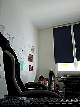 Snapshot of dufatcock chatting on April 2026 12:23:01 PM dufatcock online show from April 2026 12:23:01 PM