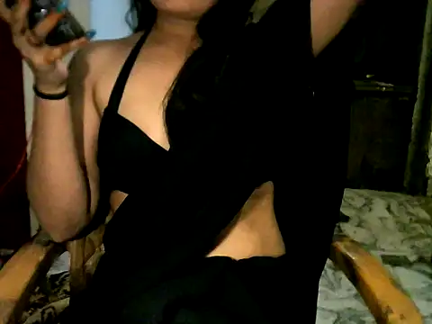 Snapshot of YAMUNA_012 chatting on March 2026 06:18:02 PM YAMUNA 012 online show from March 2026 06:18:02 PM