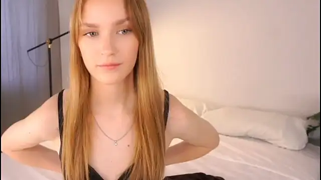 HellenSlavis online show from April 2026 08:39:02 PM