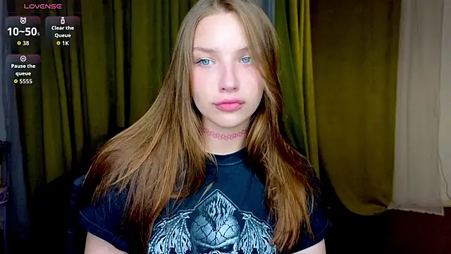 Snapshot of DariaAngels chatting on April 2026 05:36:01 PM DariaAngels online show from April 2026 05:36:01 PM