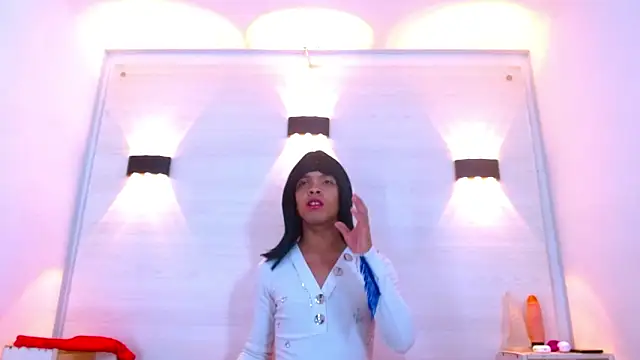 Brianna Roux online show from March 2026 07:51:02 PM