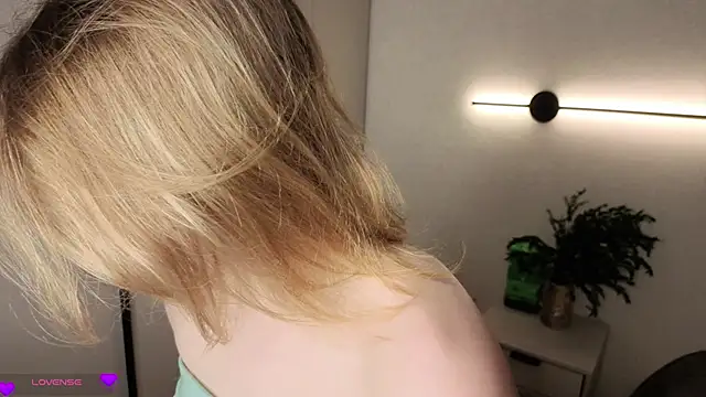 AureliaAngel online show from March 2026 08:41:02 PM