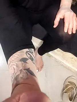 Snapshot of feetandcock85 chatting on March 2026 08:24:02 PM feetandcock85 online show from March 2026 08:24:02 PM