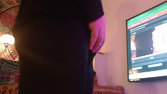 Snapshot of feetandcock85 chatting on March 2026 09:18:02 PM feetandcock85 online show from March 2026 09:18:02 PM