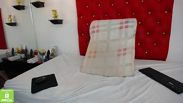 Snapshot of Tamarasweet_1 chatting on April 2026 07:30:02 PM Tamarasweet 1 online show from April 2026 07:30:02 PM