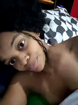 marialuiza2027 online show from April 2026 12:43:01 PM