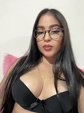 angel sweet v online show from April 2026 12:05:01 AM