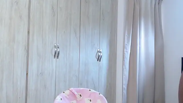 Snapshot of jax_f00x chatting on April 2026 07:43:01 PM jax f00x online show from April 2026 07:43:01 PM