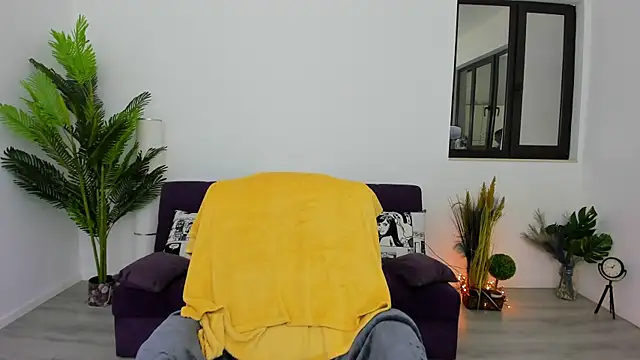 Snapshot of Nicolle_Lexxy chatting on April 2026 03:45:01 AM Nicolle Lexxy online show from April 2026 03:45:01 AM