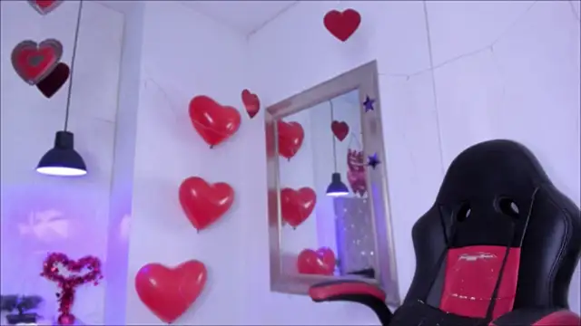 Im  sophie online show from March 2026 05:38:01 PM