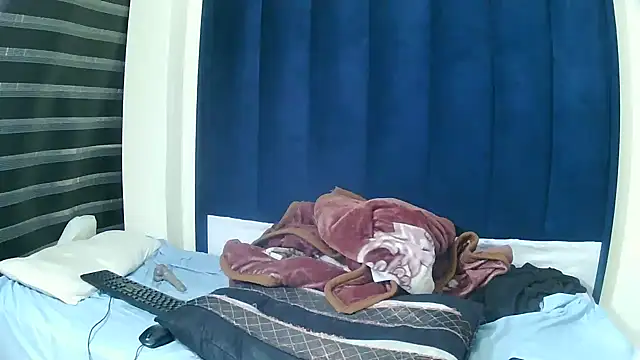 MelaniBbe online show from May 2026 05:53:02 PM