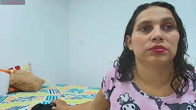 Snapshot of carlaantonellii chatting on April 2026 04:08:02 AM carlaantonellii online show from April 2026 04:08:02 AM
