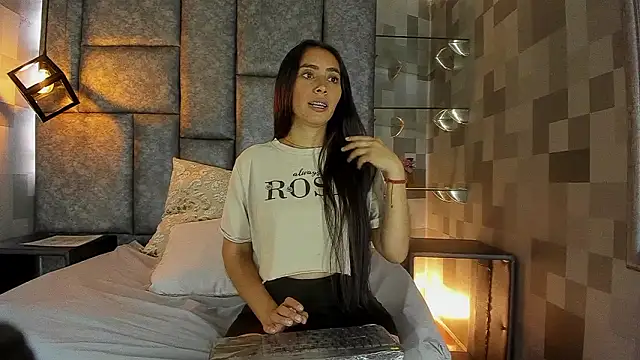 Snapshot of Escarleth_Fox chatting on March 2026 05:27:01 PM Escarleth Fox online show from March 2026 05:27:01 PM