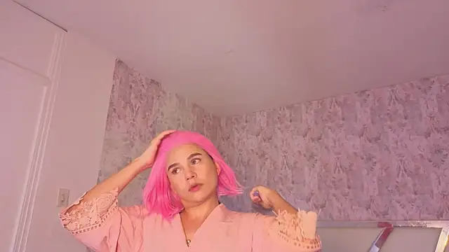 Snapshot of april_summer_ chatting on March 2026 08:43:01 PM april summer online show from March 2026 08:43:01 PM