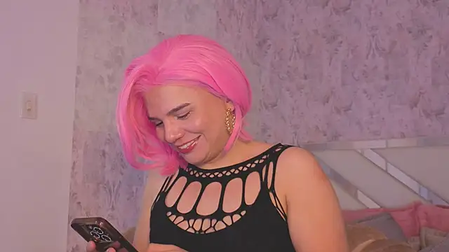 Snapshot of april_summer_ chatting on April 2026 09:09:02 PM april summer online show from April 2026 09:09:02 PM