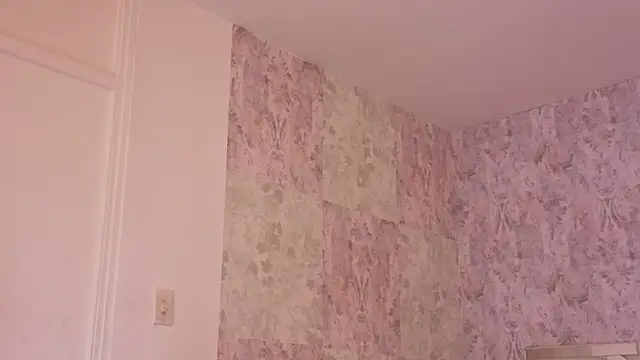 Snapshot of april_summer_ chatting on April 2026 08:24:02 PM april summer online show from April 2026 08:24:02 PM