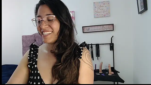 violeta scott online show from May 2026 03:30:01 PM
