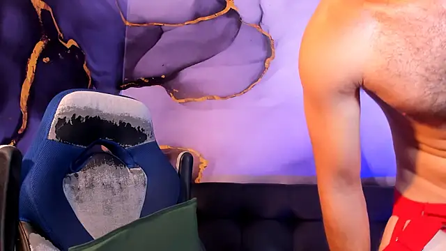 Snapshot of Oliver_Dallas1 chatting on March 2026 03:19:02 AM Oliver Dallas1 online show from March 2026 03:19:02 AM