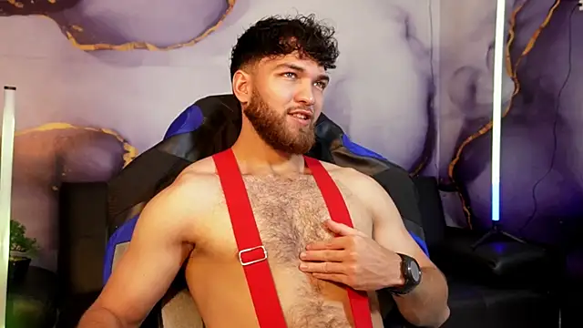 Snapshot of Oliver_Dallas1 chatting on April 2026 04:01:01 AM Oliver Dallas1 online show from April 2026 04:01:01 AM