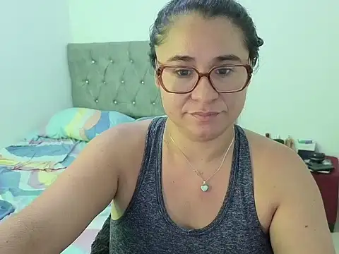 estrellajunior online show from May 2026 02:48:01 PM