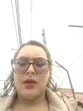 annie 27 online show from March 2026 03:04:01 PM