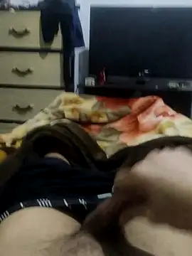 JoyousArray85 online show from April 2026 05:32:02 PM