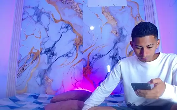 Snapshot of Boys_xxx_ chatting on March 2026 09:21:02 AM Boys xxx online show from March 2026 09:21:02 AM