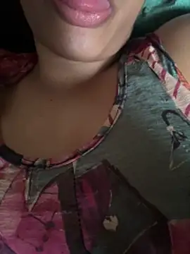 Snowygirl11 online show from April 2026 08:03:01 AM