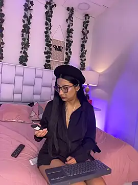 Gretel Streit online show from April 2026 03:34:02 AM