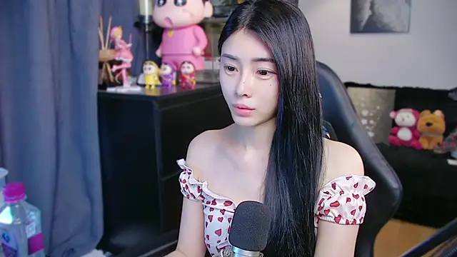 Snapshot of XiaoYuBao- chatting on April 2026 04:52:01 PM XiaoYuBao- online show from April 2026 04:52:01 PM