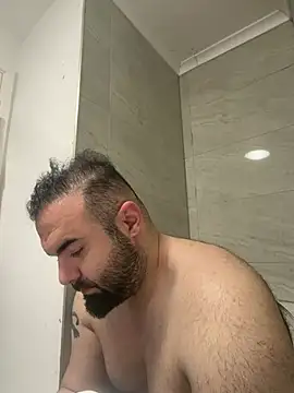 Snapshot of bigmillz32 chatting on April 2026 11:35:01 PM bigmillz32 online show from April 2026 11:35:01 PM