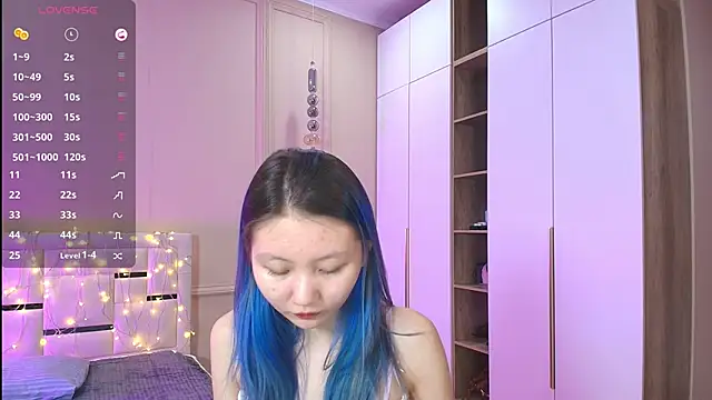 mimi m00n online show from April 2026 08:20:02 PM