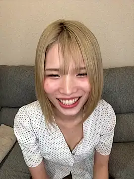 Snapshot of una2001 chatting on April 2026 02:02:01 AM una2001 online show from April 2026 02:02:01 AM